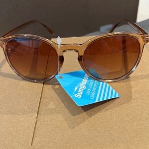 NWT FGX Women’s Sunglasses Light Brown Frames